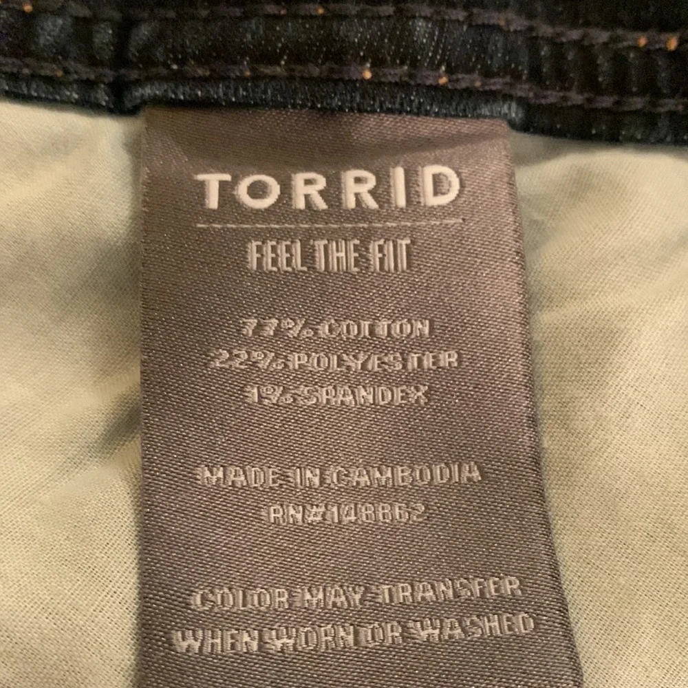 Torrid Jeans NWT - Picture 5 of 8